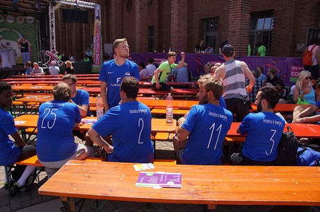 Com Together Cup